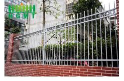 China Ornamental Galvanized Wrought Iron Steel Picket Fence For Garden supplier