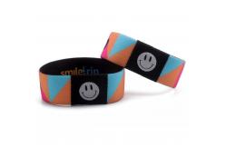 China 13.56MHZ Adjustable RFID Wristbands Custom Logo RFID Tyvek Wristbands supplier
