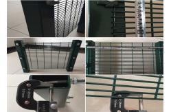 China Warehouse Iron Wire Mesh Fence Panels 1.22m * 2.44m Dimension Surface Smooth supplier