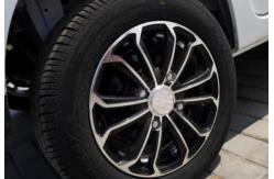 China 4 Wheel Drive Electric Car EV Hatchback Electric Passenger Car Range 200KM supplier