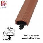 A Shape Co-Extruded TPE Rubber Sealing Strips Weatherstrip Red Brown Color for sale