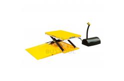 China Yellow 860mm 1000KG Low Profile Scissor Lift Table For Pallet Leveling supplier