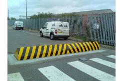 China Access control system heavy duty electromechanical hydraulic vehicle blocker with parking barrier gate supplier