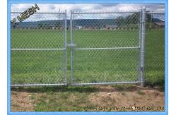China 3 Foot Industrial Chain Link Fence Fabric Durable Strong Surface Low Maintenance supplier