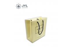 China Multipurpose Cardboard Cosmetic Paper Bag For Perfume RoHs Ultralight supplier