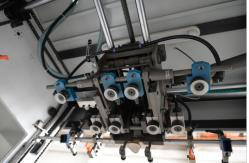 China Flatbed Die Cutting Creasing Machine 7000S/H With Waste Stripping supplier