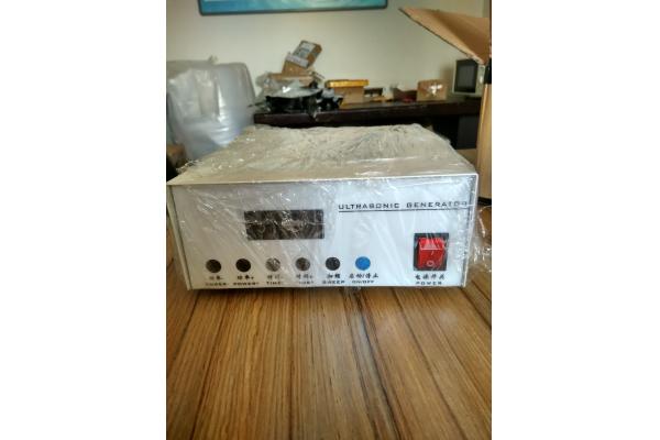 Single / Double / Triple Frequency Ultrasound Generator Cleaning