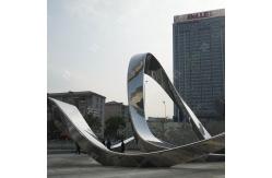 China Polished Modern Stainless Steel Sculpture For Square Decoration supplier
