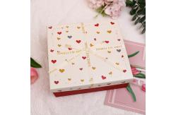 China Matte Lamination Heart Patterned Gift Boxes And Bags Set  For Romantic Occasions supplier