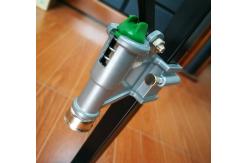 China Caps Pressing Manual Bottle Capper Iron Plastic Material Easy Grip Handles supplier