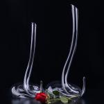Creative Snake Shape Glass Wine Decanter Large Capacity Durable Easy To Use