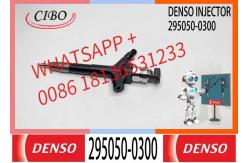 China Fuel Injector 16600-5X00A 295050-0300 295050-0301 For Diesel Engine supplier