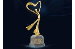 China Elegant Design Standing Metal Trophy Cup Gold Plated For Dancing Winners supplier