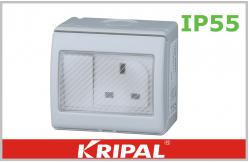 China Flat Pin 13A IP55 Weatherproof Switch Socket 250V With British Standard supplier