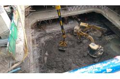 China 23 Ton Excavator Mounted Clamshell Telescopic Arm Long Reach Boom And Arm supplier