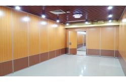 China Hotel Acoustic Rolling Operable Folding Partition Walls With Pass Doors supplier