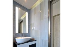 China Touch Switch Large Illuminated Bathroom Mirror Modern Anti Mist Bathroom Mirror supplier