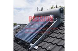 China Silver Tank 250L Solar Water Heater Rooftop Solar Water Heating Colletor supplier