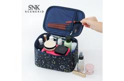 China Large Capacity Printed Nylon Cosmetic Makeup Organizer Bag With Handle supplier