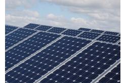 China Portable 60 Cell Jinko Solar Panels Tempered Front Glass Long Life Span supplier