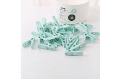 China 24 Windproof Quilt Plastic Clothes Hanger Clips With Storage Box supplier
