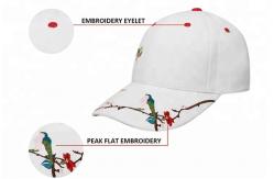 China Yellow Girls 6 Panel curved Cap / Custom Embroidered Baseball Caps Plain Pattern supplier