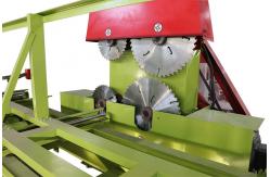 China Log Cutting 4 Blade Sliding Table Saw Circular Saw Machine with auto feeding supplier