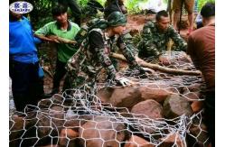 China Large Stone Filled Gabions / Stone Filled Wire Cages For River Training supplier