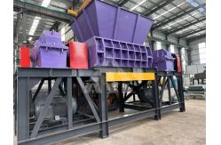 China Twin Shaft Tyre Shredding Machine Two Shaft Tire Recycling Shredder supplier