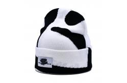China Embroidery Pattern Custom Beanie Hats For Winter Season And Comfort supplier