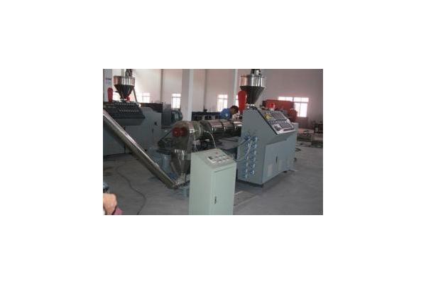 Hydraulic Automatic Plastic Granules Machine PVC Conical for Hot Cutting