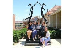 China Silicon Cast Bronze Statue Custom Bronze Outdoor Sculptures For University supplier