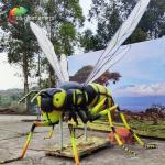 Weather Resistance Animatronic Insects Simulation 5M Wasp For Botaninal Garden for sale