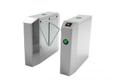 China SS304 Retractable Wire Drawing Flap Barrier Gate Bi Directional IP44 supplier