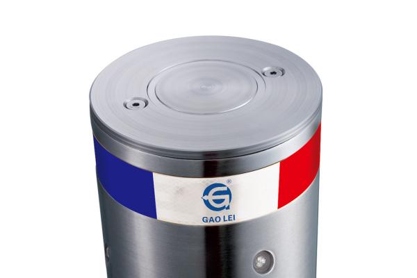 SUS304 Automatic Rising Bollards RGB LED Security Tank Capacity 4L