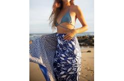 China Stitching Reinforced Beach Towel With Prints Lightweight And Easy To Carry supplier