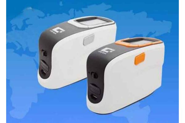 High Accuracy Xenon Lamp Textile Spectrophotometer 360-740nm Wavelength