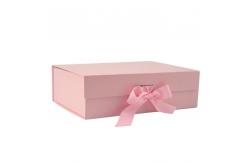 China Recycled Paper Ribbon Tie Magnetic Gift Boxes With Matte Finish Packaging Boxes supplier