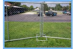 China Galvanized Sturdy Temporary Mesh Fencing , Portable Chain Link Fence Steel Feet supplier