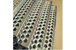 China Heavy Duty Walkway Perf O Grip Grating Width 1000mm supplier