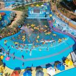 Customizable Artificial Wave Pool With Wave Patterns And Lighting Effects for sale