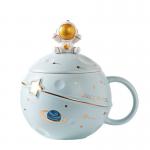 Hot Selling Wholesale 400ml Creative 3D Space ball shape Porcelain ceramic astronaut coffee cup mug with lid and spoon for sale