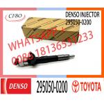 Common Rail Injector 23670-30400 Fuel Injector 295050-0460 295050-0200 for sale