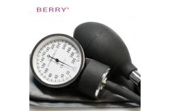 China Black Manual Sphygmomanometer Home Use Dual Tube supplier