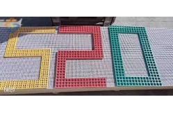 China Customizable Colour Patterns FRP Grating Walkway 38*38mm Easy Installation supplier