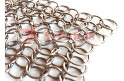 China Electroplating Metal Ring Mesh Space Division in Easy Installation supplier