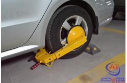 China A3 Steel Yellow / Red Reliable Car Wheel Clamp , Portable Vehicle Wheel Lock supplier