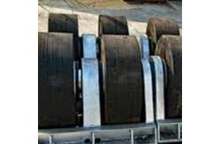 China Manufacturers 10t-40t Capacity Corner Dock Gates Rubber Roller Fender supplier