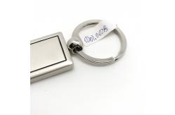 China Siliver Personalized Keychains with Minimum Order Quantity of 500 supplier