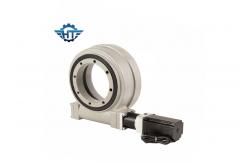 China Worm Gear Solar Slew Drive , Solar Tracker Drive With High Strength Bolts supplier